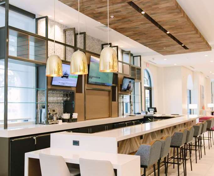 هتل Hilton Garden Inn Winter Park