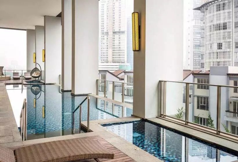 ホテル Mangkuluhur Residences By Lorin