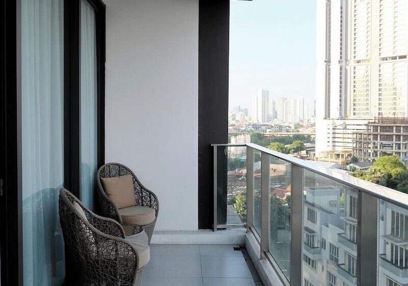 فندق Mangkuluhur Residences By Lorin