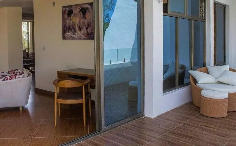 Hotelli Seaclusion Diani