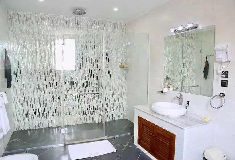 Hotelli Seaclusion Diani