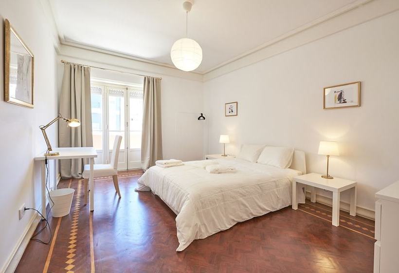 Pensiune Campo Pequeno Prestige