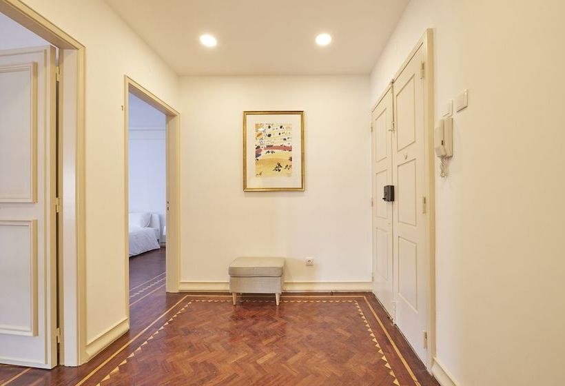 Pensiune Campo Pequeno Prestige