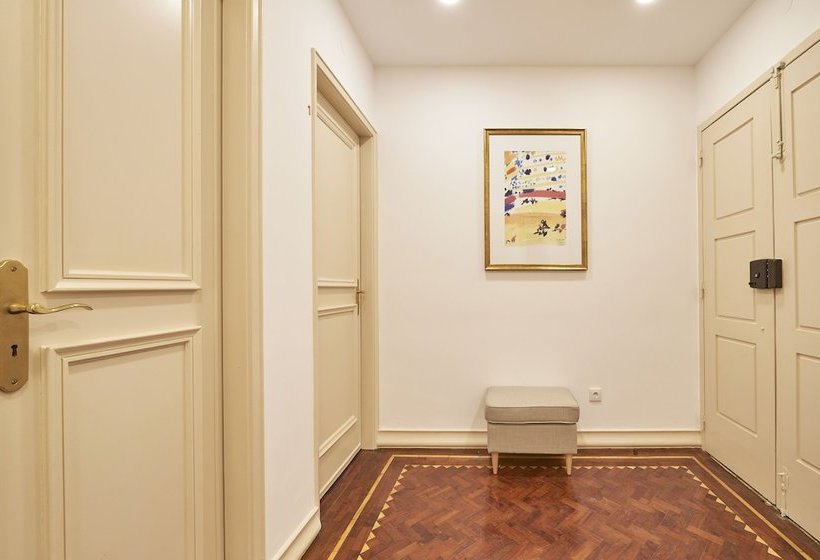 Pensiune Campo Pequeno Prestige