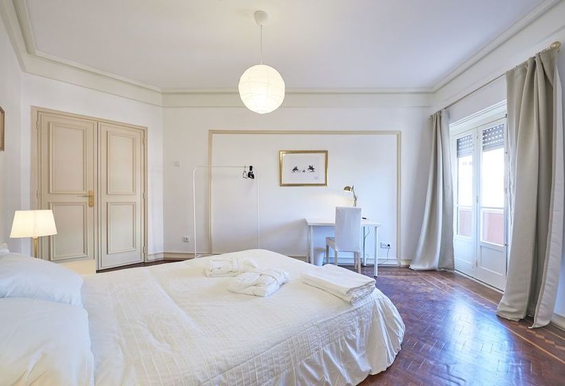 Pensiune Campo Pequeno Prestige