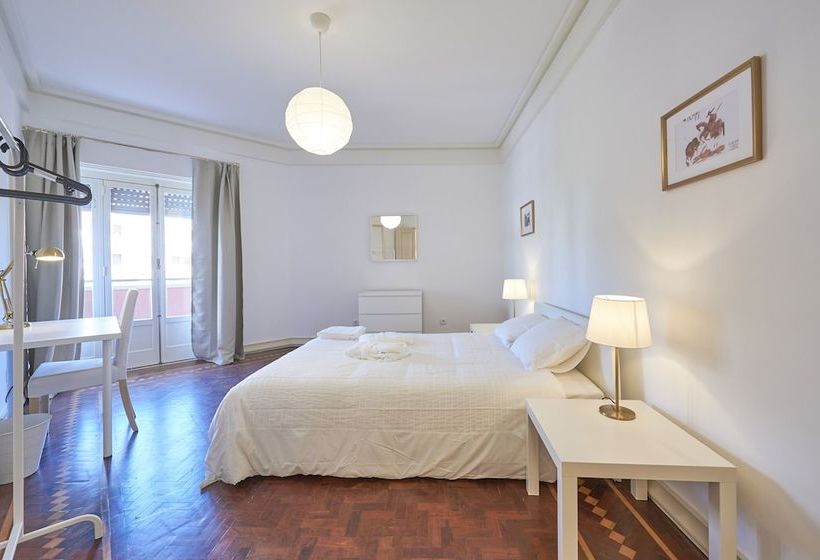 Pensiune Campo Pequeno Prestige