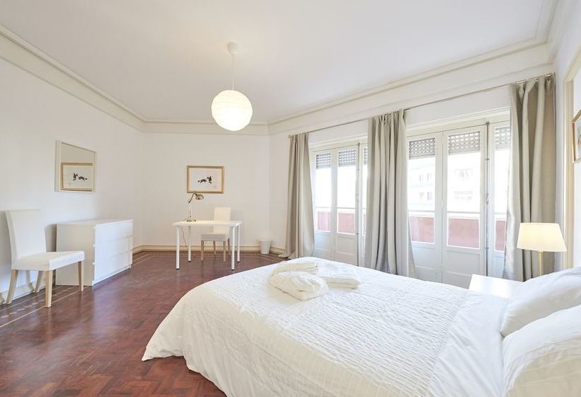 Pensiune Campo Pequeno Prestige