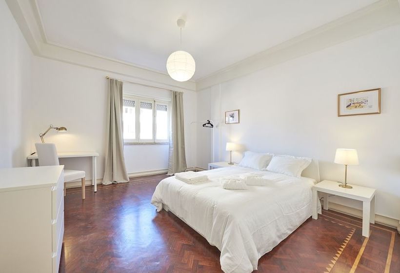 Pensiune Campo Pequeno Prestige