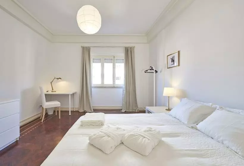 پانسیون Campo Pequeno Prestige