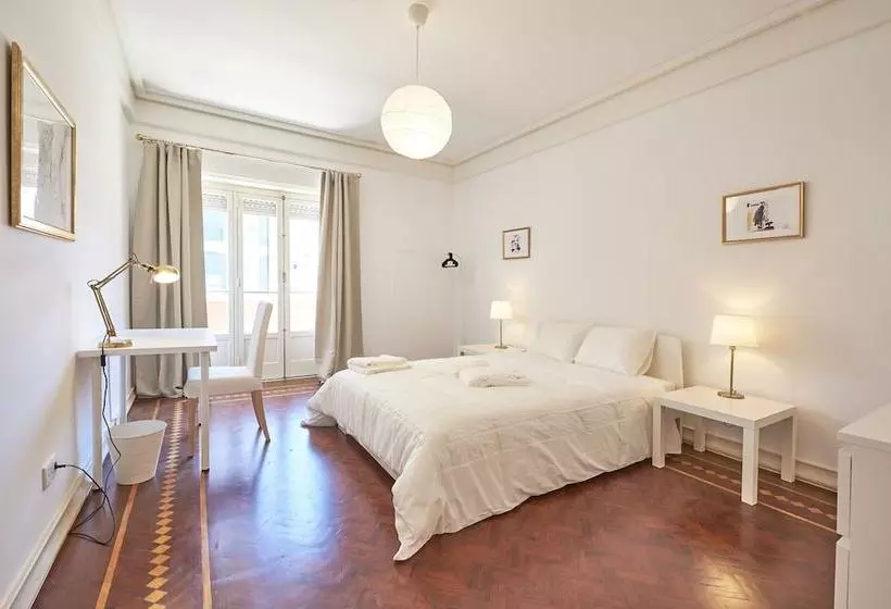 پانسیون Campo Pequeno Prestige