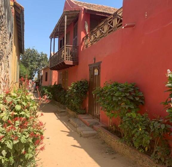 پانسیون Maison Augustin Ly