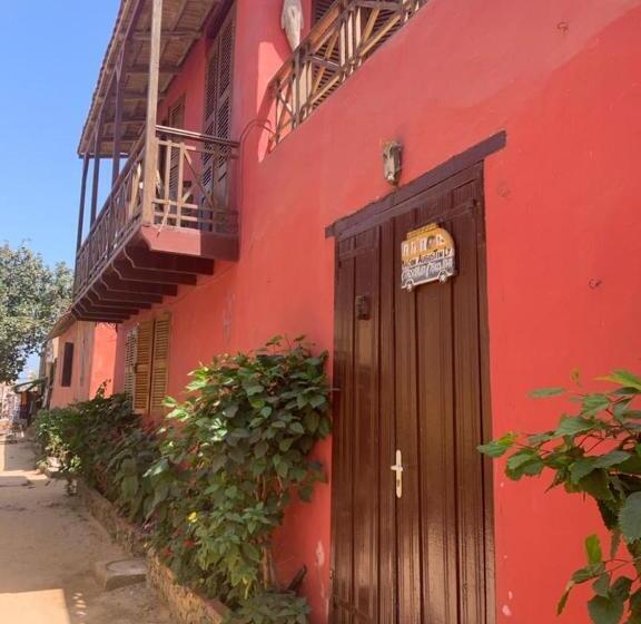 پانسیون Maison Augustin Ly