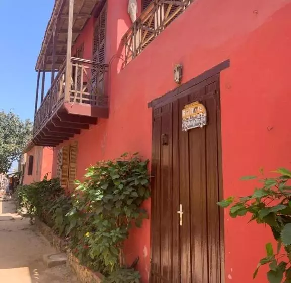 پانسیون Maison Augustin Ly