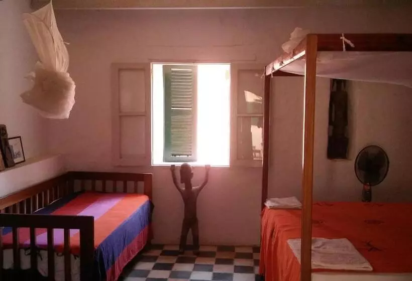 پانسیون Maison Augustin Ly