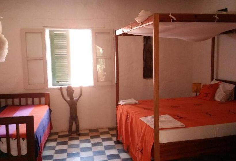 پانسیون Maison Augustin Ly