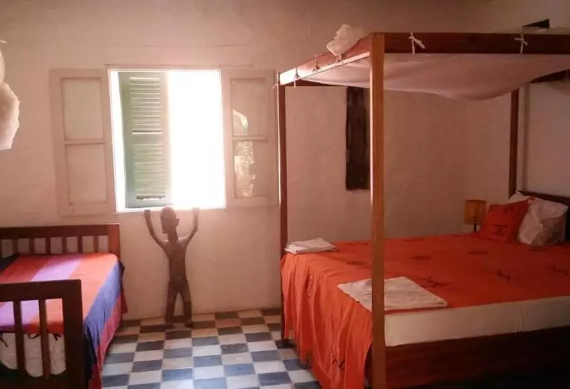 پانسیون Maison Augustin Ly