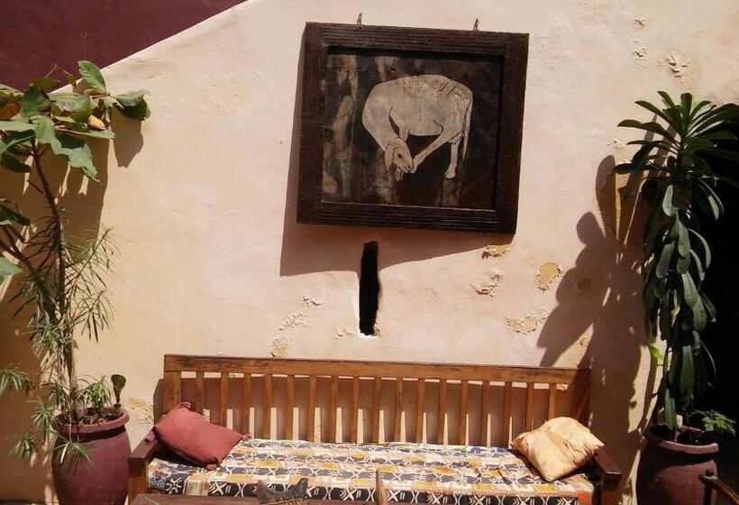 پانسیون Maison Augustin Ly