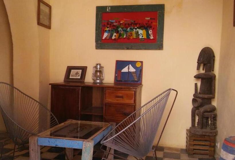 پانسیون Maison Augustin Ly