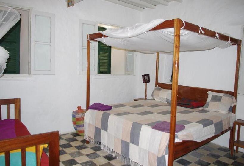 پانسیون Maison Augustin Ly