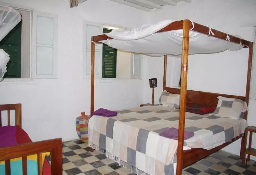 پانسیون Maison Augustin Ly