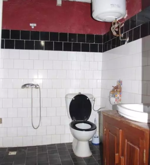 پانسیون Maison Augustin Ly