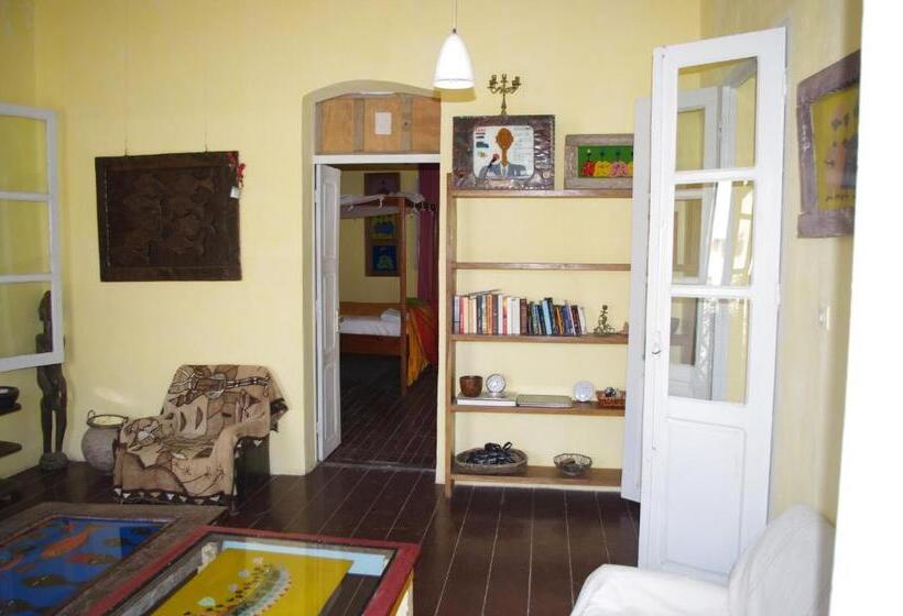 پانسیون Maison Augustin Ly