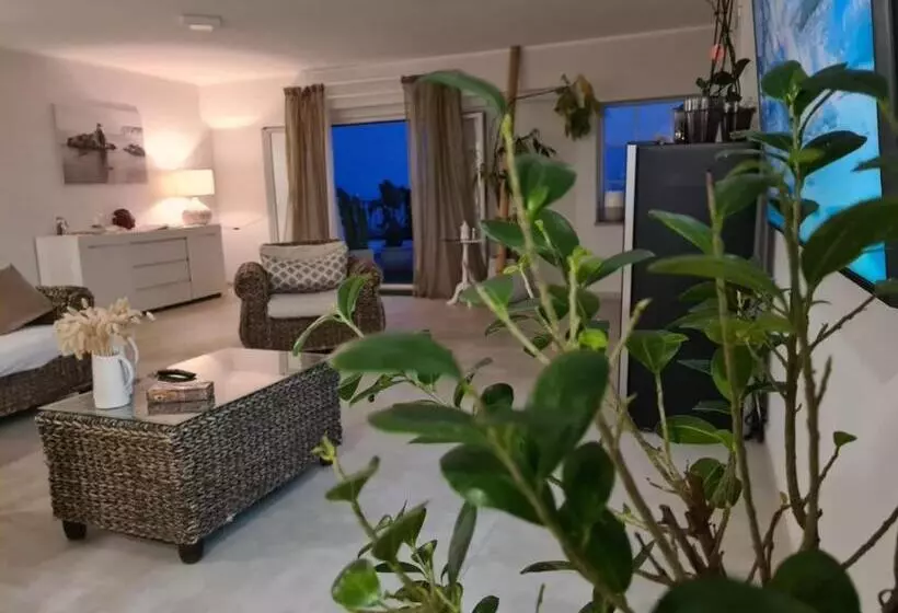 ベッドアンドブレックファースト Eneide