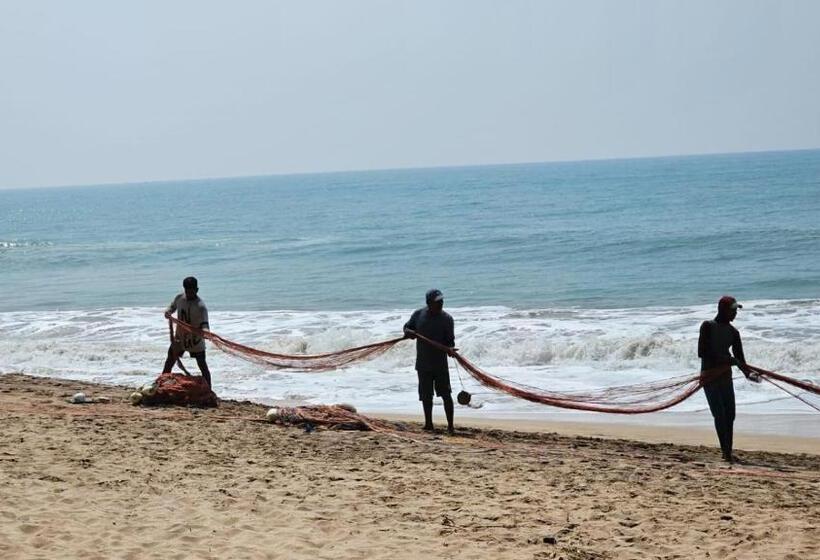 בית מלון כפרי Grand Villa Kalametiya