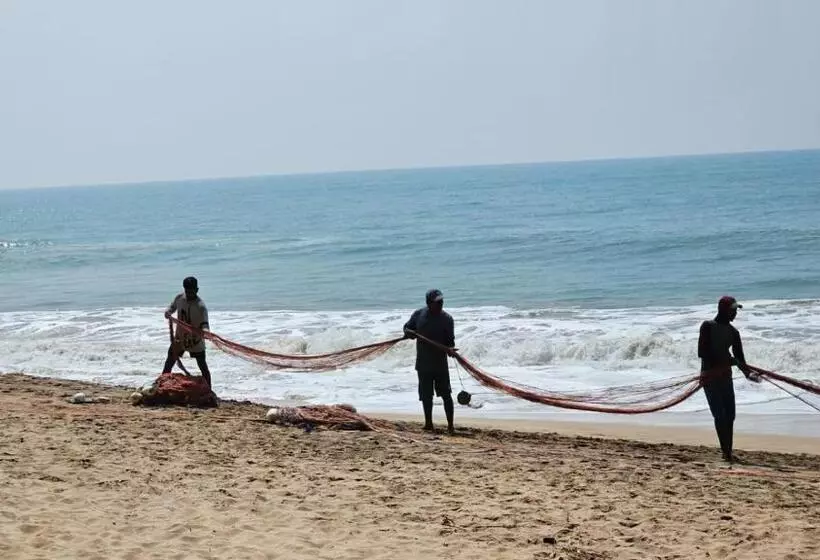 Hotelli Grand Villa Kalametiya