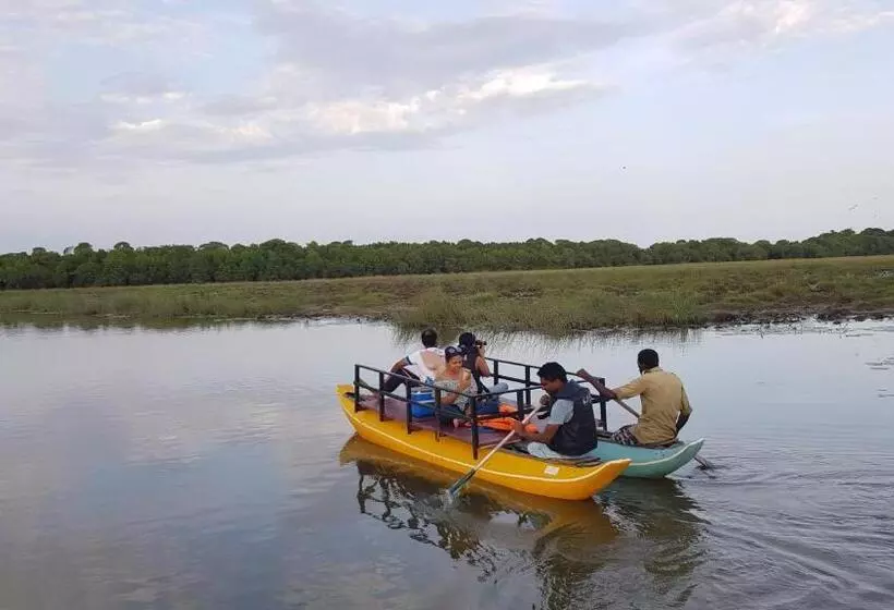 Hotelli Grand Villa Kalametiya