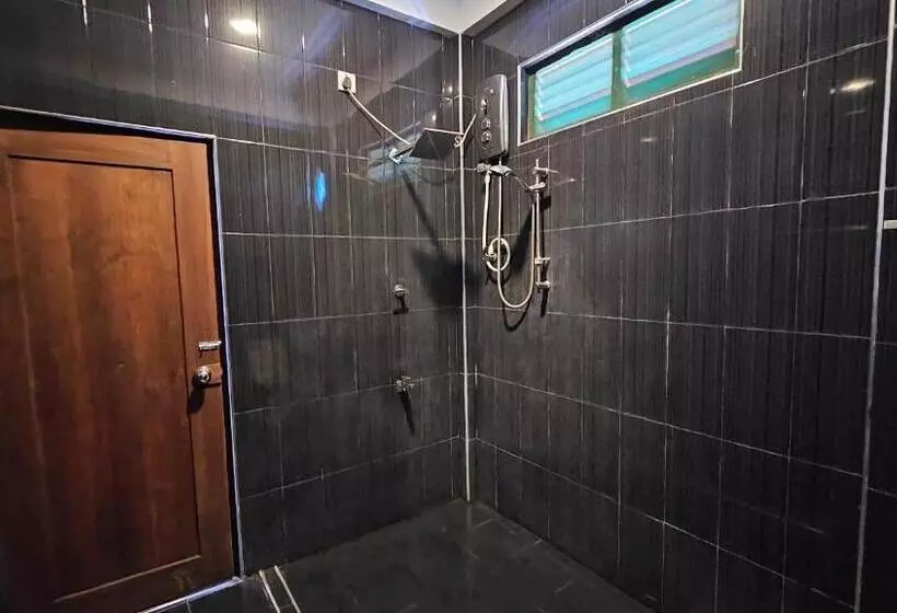 Hotelli Grand Villa Kalametiya