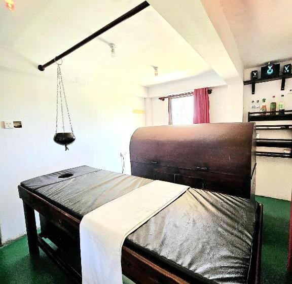 בית מלון כפרי Grand Villa Kalametiya