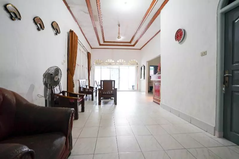 Hotelli Idayu Natuna Palembang