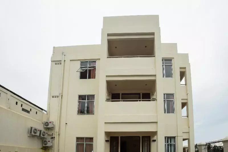 ホテル Oyo 2648 Le Rêve Residence