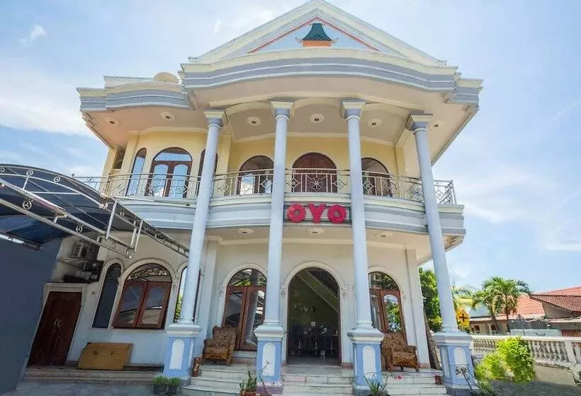 هتل Oyo 2848 Senaz Guesthouse