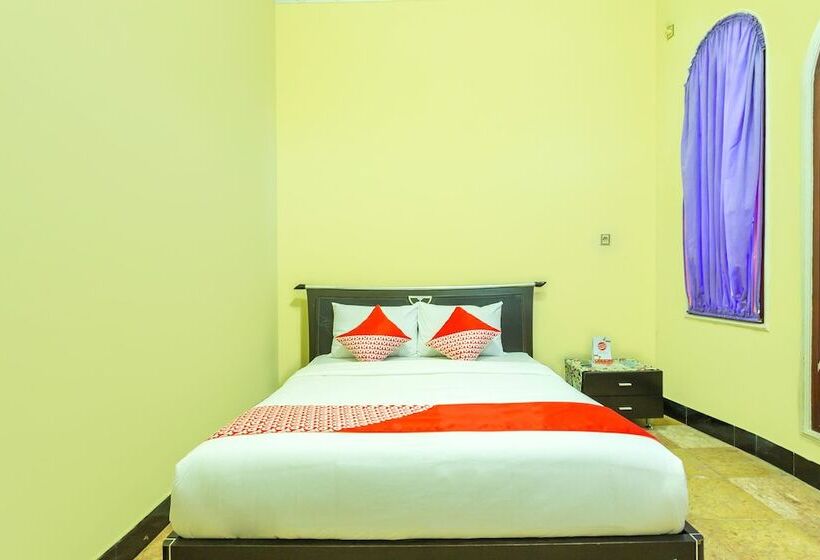 בית מלון כפרי Oyo 2848 Senaz Guesthouse