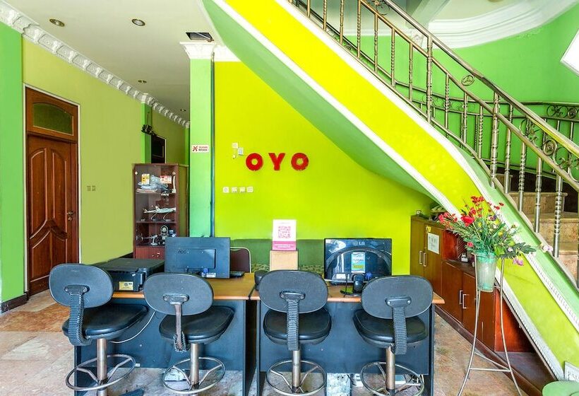 בית מלון כפרי Oyo 2848 Senaz Guesthouse
