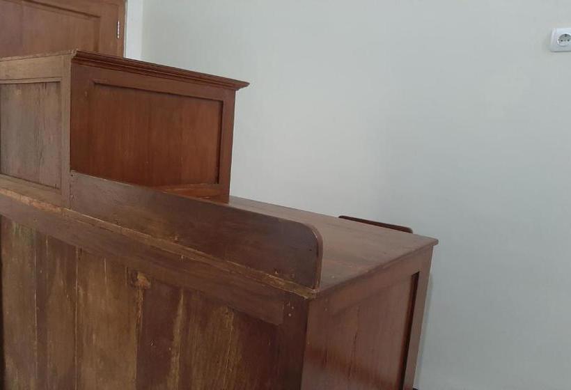 בית מלון כפרי Spot On 2790 Bintang Selatan Syariah