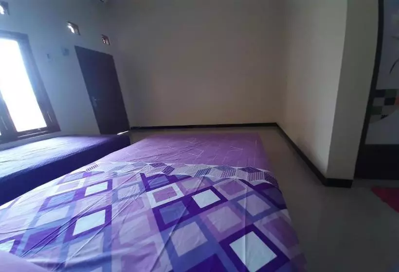 ホテル Spot On 2790 Bintang Selatan Syariah