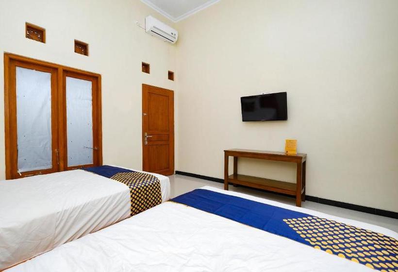 בית מלון כפרי Spot On 2790 Bintang Selatan Syariah