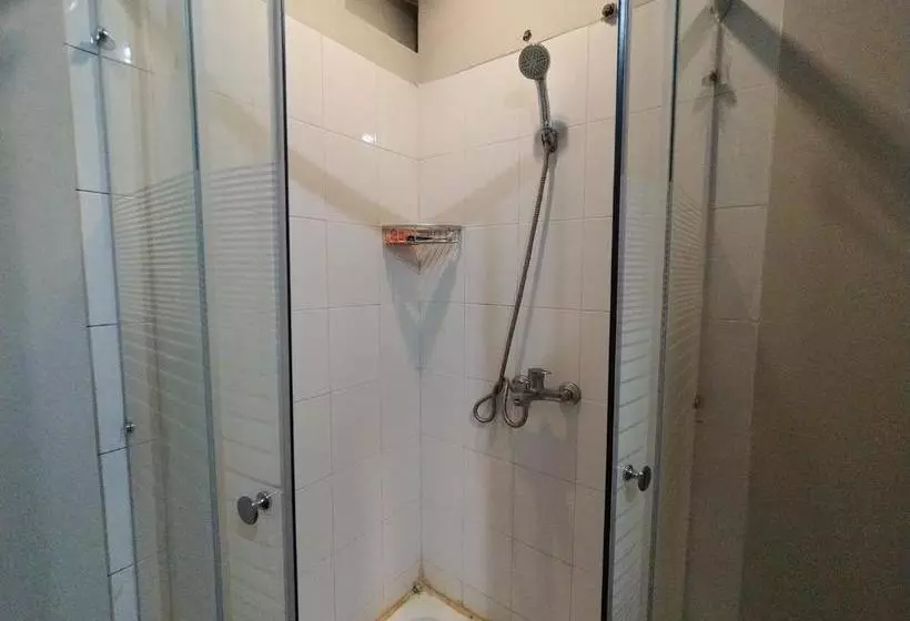 ホテル Oyo 2625 Pondok Penginapan Patradisa