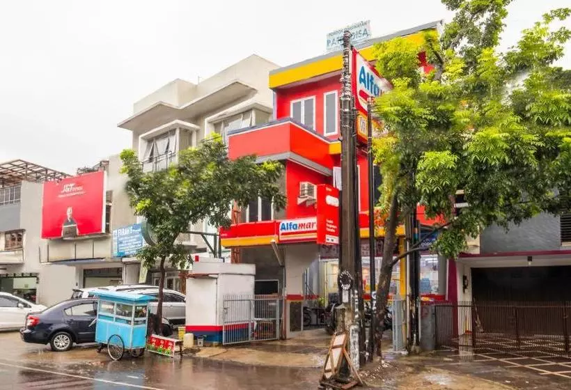 ホテル Oyo 2625 Pondok Penginapan Patradisa