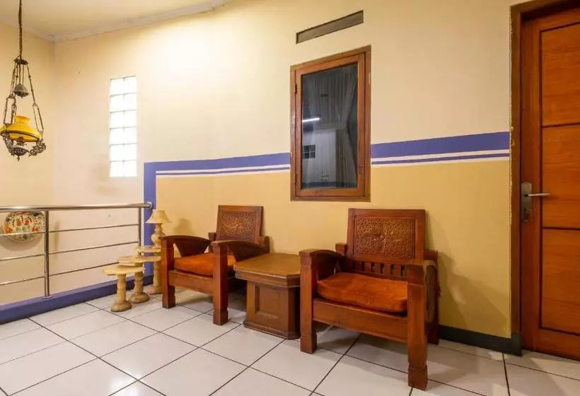 ホテル Oyo 2625 Pondok Penginapan Patradisa