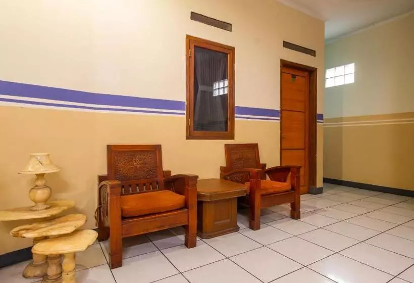 ホテル Oyo 2625 Pondok Penginapan Patradisa