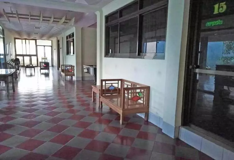 Hotelli Oyo 2787 Wisma Guci Kencana