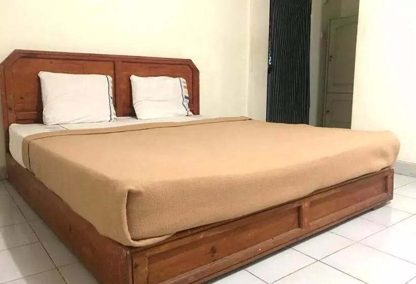 Hotelli Oyo 2787 Wisma Guci Kencana