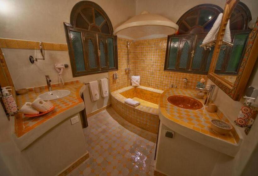 هتل Oz Palace Ouarzazate & Spa