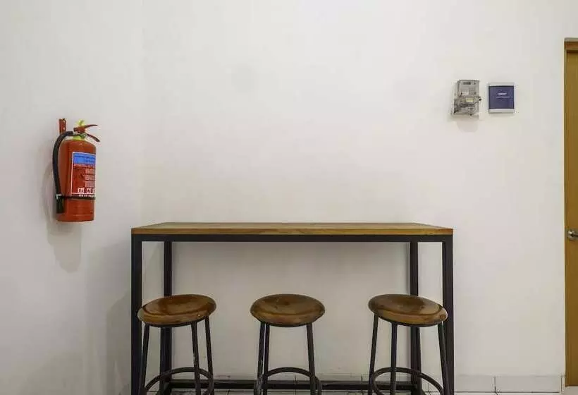 Hotelli Siliwangi Guest House Syariah Tasikmalaya Mitra Reddoorz