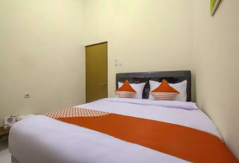 Hotelli Siliwangi Guest House Syariah Tasikmalaya Mitra Reddoorz