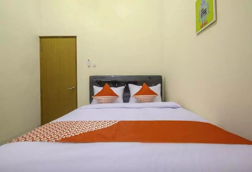 Hotelli Siliwangi Guest House Syariah Tasikmalaya Mitra Reddoorz